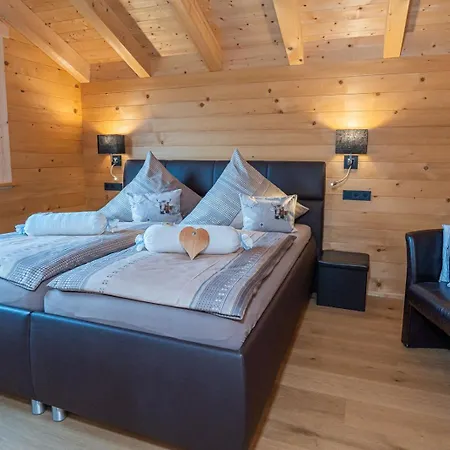 Blockhaus Gruenes Herz * ハルプレヒ